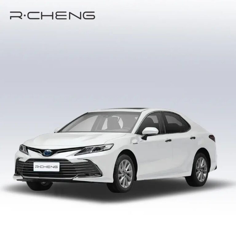 Energy Saving 4.55L/100km TOYOTA Camry Gas Petrol Car FWD E-CVT Gas-powered Sedan Gasoline Vehicles